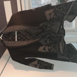 Open front wrap around swearer